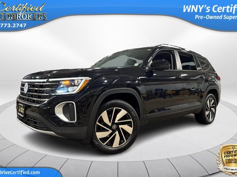 Used 2025 Volkswagen Atlas SE image 1