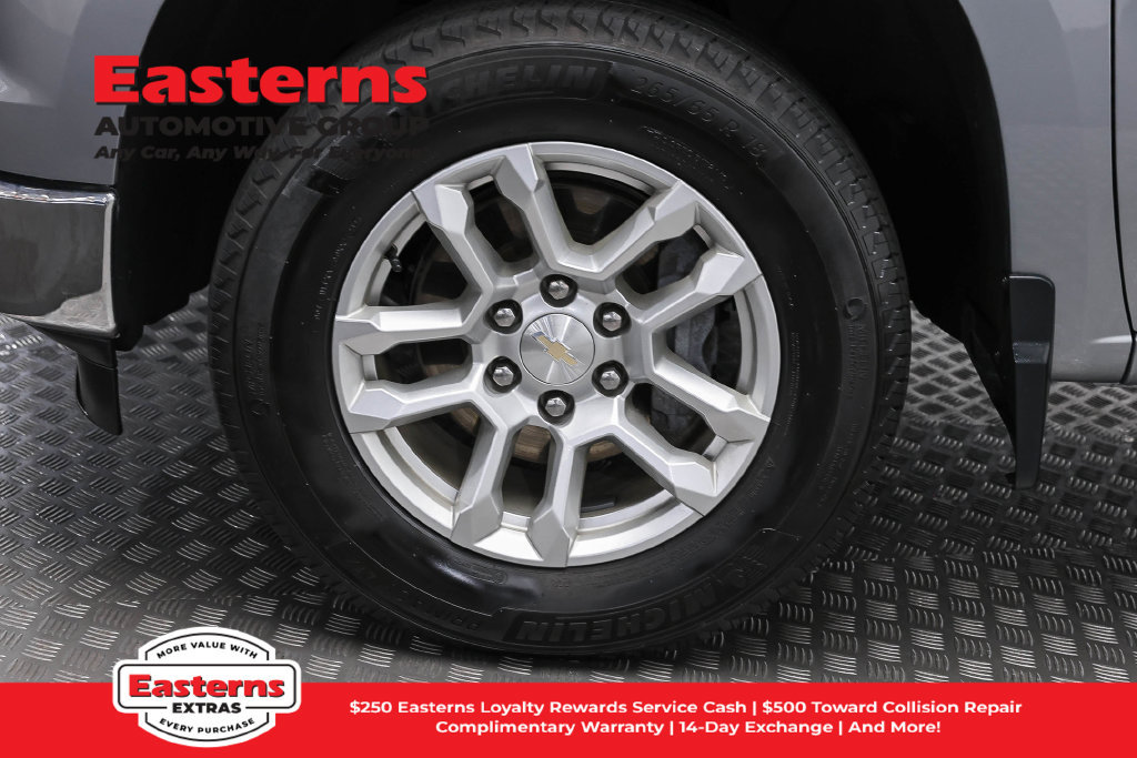 Used 2024 Chevrolet Silverado 1500 LT AWD/4WD image 35