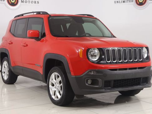 Used 2017 Jeep Renegade Latitude w/ Popular Equipment Group AWD/4WD image 17