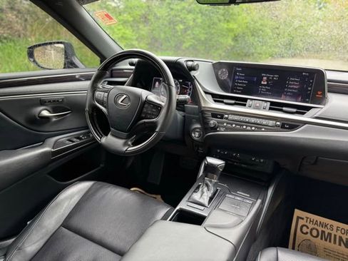 Used 2019 Lexus ES 350 w/ Premium Package FWD image 27