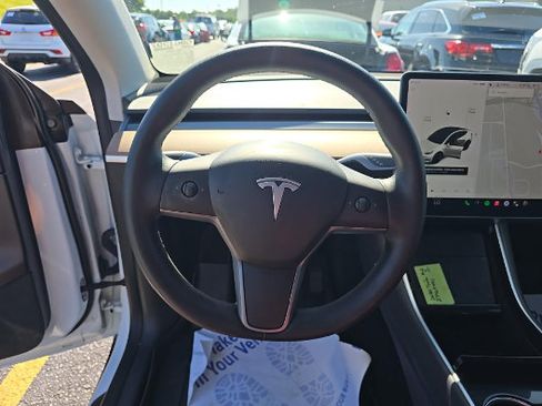 Used 2020 Tesla Model Y Long Range AWD/4WD image 5