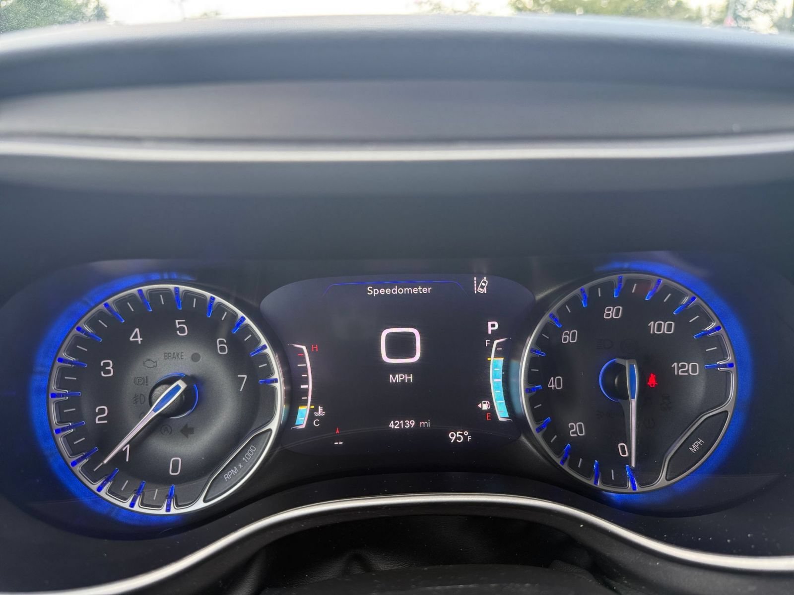 Used 2024 Chrysler Pacifica Touring-L FWD image 42