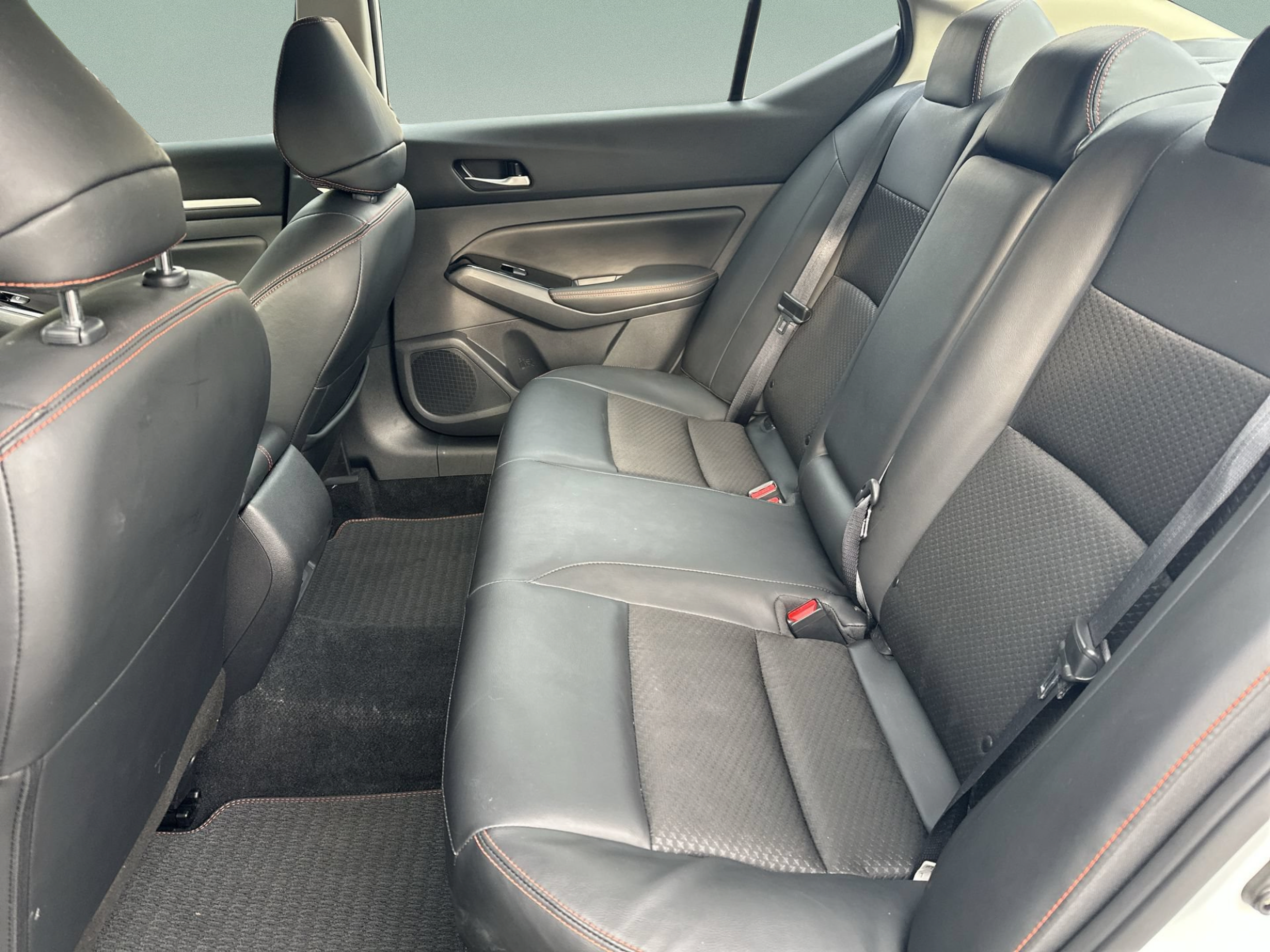 Used 2025 Nissan Altima 2.5 SR FWD image 22