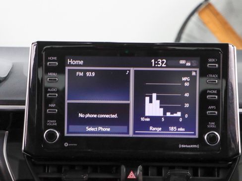 Used 2021 Toyota Corolla LE FWD image 19