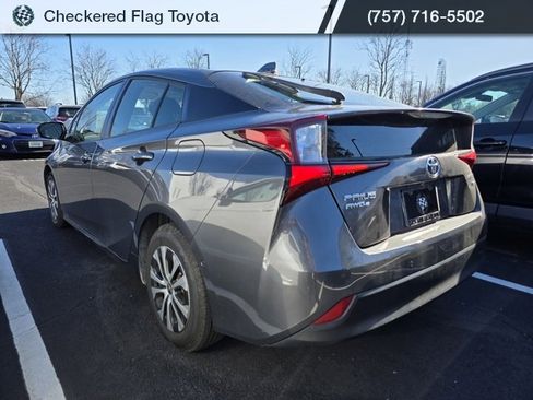 Used 2022 Toyota Prius XLE image 4