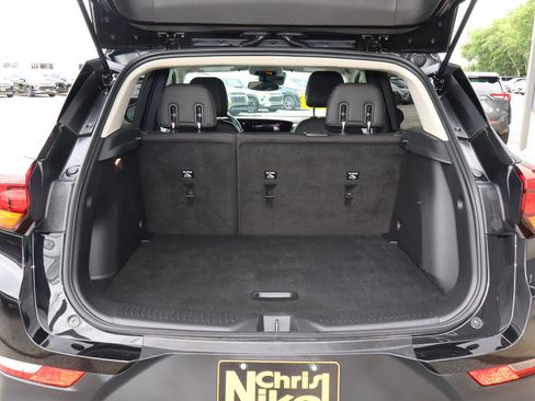 Used 2025 Buick Encore GX Preferred FWD image 9