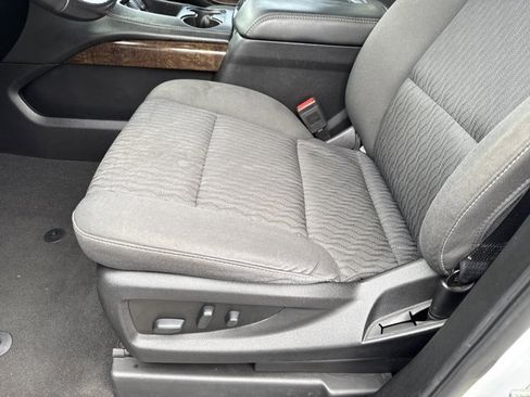 Used 2019 Chevrolet Tahoe LS w/ Enhanced Driver Alert Package image 12