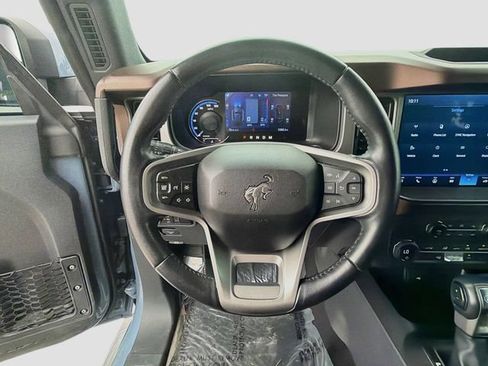 Used 2023 Ford Bronco Outer Banks AWD/4WD image 38