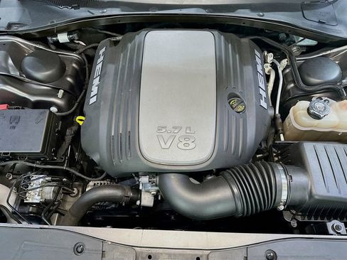 Used 2022 Dodge Charger R/T w/ Blacktop Package image 31