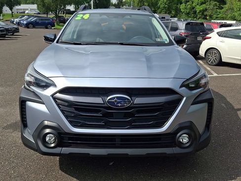 Certified 2024 Subaru Outback Premium AWD/4WD image 2