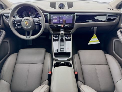 New 2026 Porsche Macan image 28