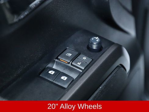 Used 2022 Toyota Tacoma TRD Sport image 17