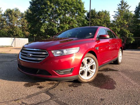 Used 2016 Ford Taurus SEL AWD/4WD image 1