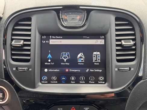 Used 2022 Chrysler 300 S RWD image 22