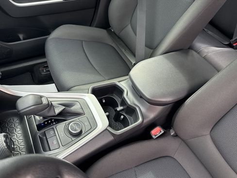 Certified 2025 Toyota RAV4 LE AWD/4WD image 22