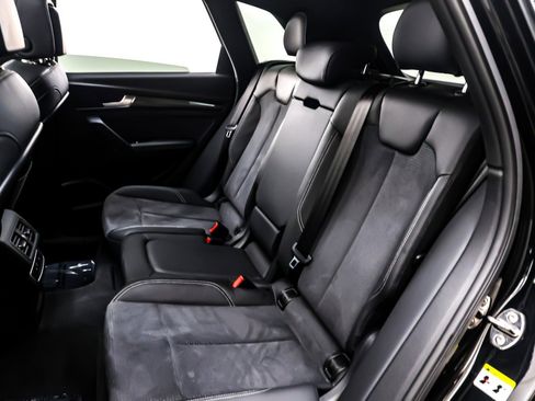 Used 2022 Audi SQ5 Premium Plus image 9
