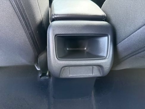 Certified 2025 Honda HR-V LX image 21