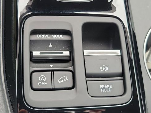 Used 2025 Honda Pilot EX-L image 27