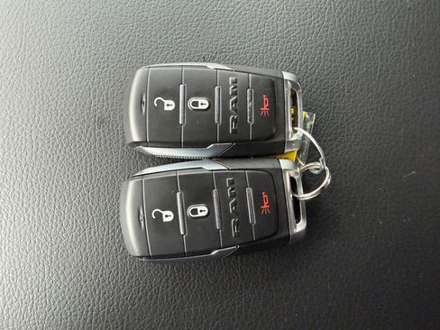 Used 2023 RAM 1500 Big Horn image 28