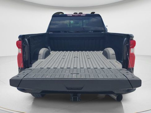 Used 2024 Chevrolet Silverado 2500 High Country w/ High Country Premium Package AWD/4WD image 9