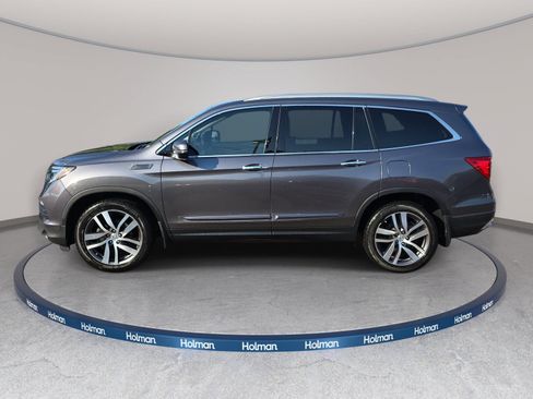 Used 2018 Honda Pilot Touring image 9
