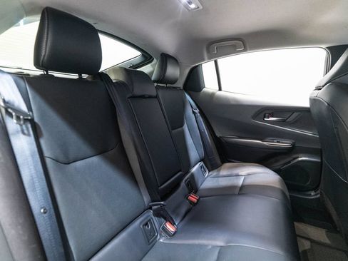 Used 2025 Toyota Prius XLE FWD image 31