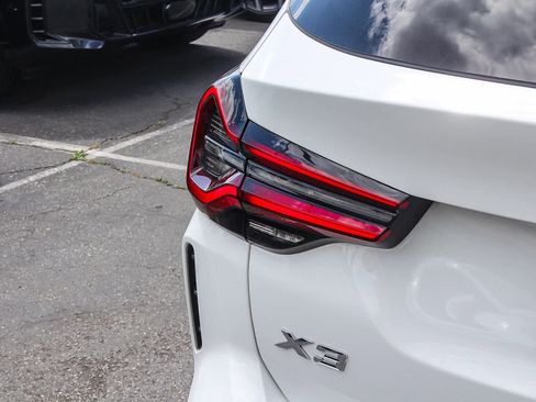 Certified 2023 BMW X3 sDrive30i w/ M Sport Package RWD image 7