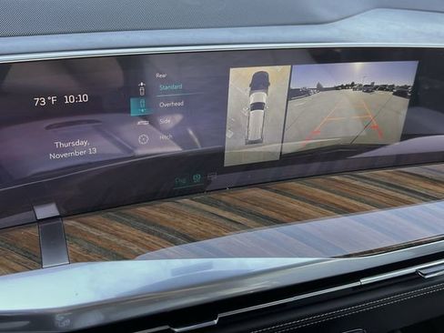 New 2026 Cadillac Escalade Platinum Luxury image 17