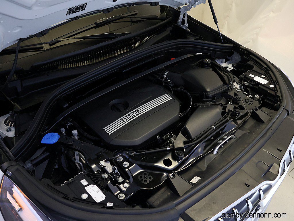 Certified 2026 BMW X1 xDrive28i AWD/4WD image 38