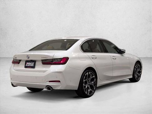 Used 2025 BMW 330i xDrive Sedan image 5