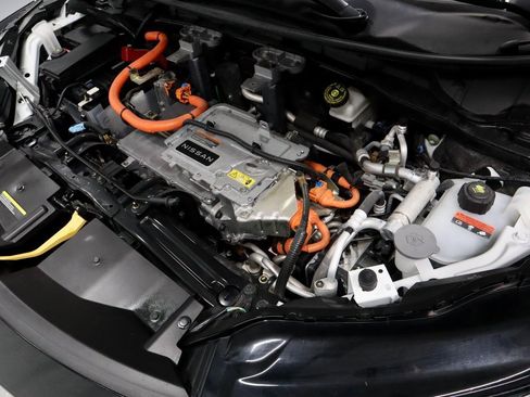 Certified 2023 Nissan Ariya FWD image 22