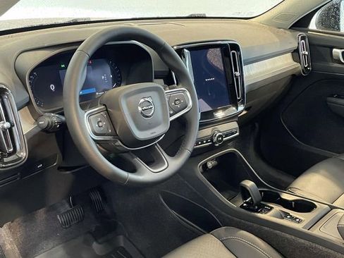Used 2026 Volvo XC40 B5 Core w/ Climate Package image 13