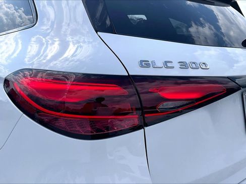 Used 2026 Mercedes-Benz GLC 300 4MATIC image 29
