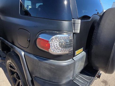 Used 2007 Toyota FJ Cruiser 4WD image 34