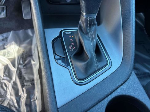 Used 2022 Kia Niro LX image 23