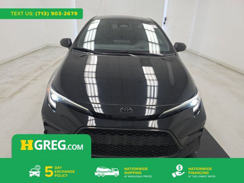 Used 2025 Toyota Corolla SE FWD image 1
