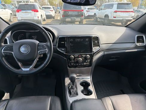 Used 2019 Jeep Grand Cherokee Limited image 9