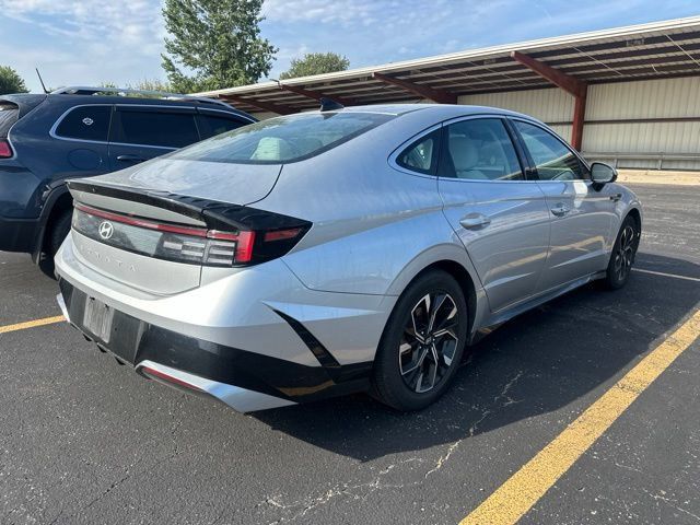 Used 2024 Hyundai Sonata SEL FWD image 10