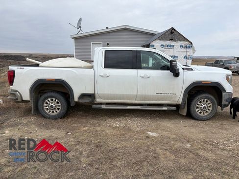 Used 2020 GMC Sierra 2500 SLE w/ SLE Convenience Package AWD/4WD image 3