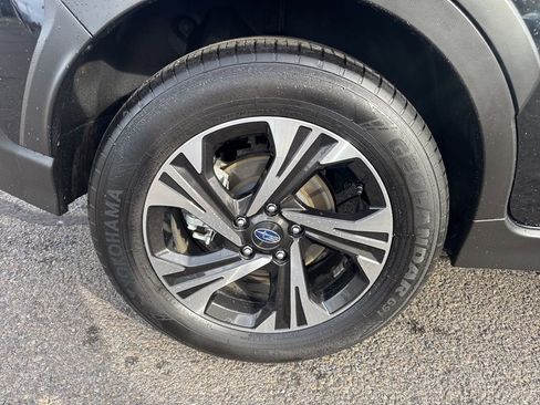 Certified 2025 Subaru Crosstrek 2.0i Premium image 9