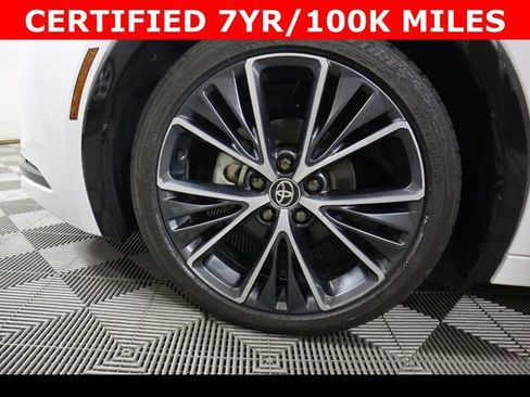 Used 2024 Toyota Prius XLE image 30