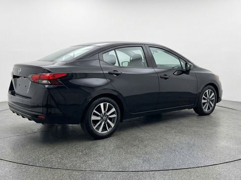 Used 2025 Nissan Versa SV FWD image 7