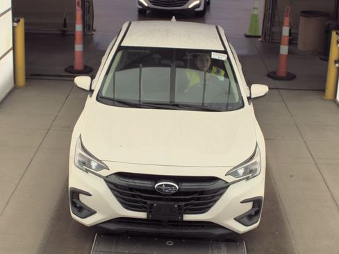 Used 2025 Subaru Legacy Premium AWD/4WD image 2