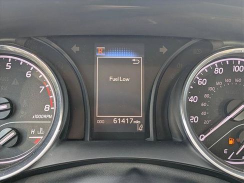Used 2019 Toyota Camry LE FWD image 11