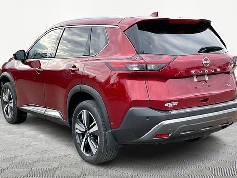 Used 2023 Nissan Rogue SL w/ SL Premium Package image 4