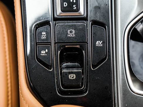 Used 2024 Lexus NX 350h AWD image 27