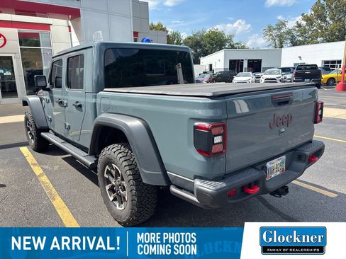 Used 2025 Jeep Gladiator Rubicon w/ Convenience Group AWD/4WD image 5