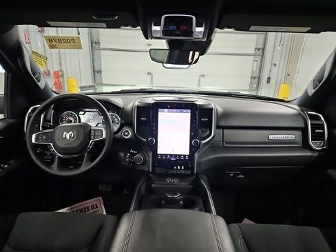 Used 2025 RAM 1500 Big Horn AWD/4WD image 8