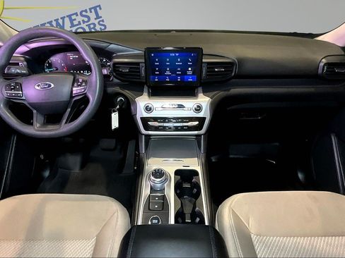 Used 2023 Ford Explorer 4WD image 8