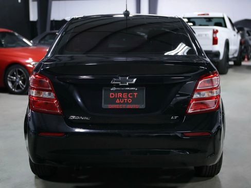 Used 2018 Chevrolet Sonic LT image 9